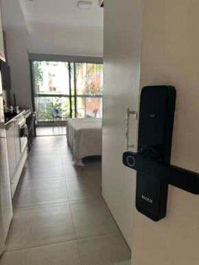 Ap102 Prox Paulista com varanda Retiro Urbano